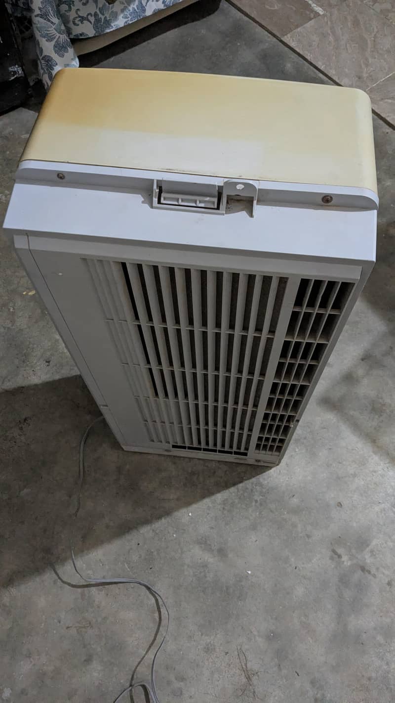 corona window ac 3
