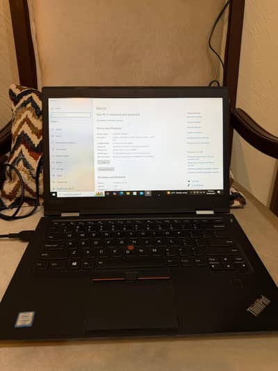 Lenovo Thinkpad X1 Carbon (4th gen] - premium ultrabook