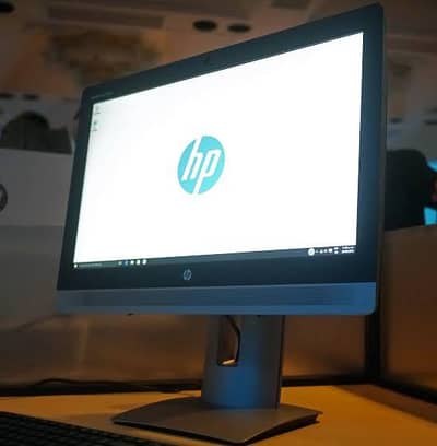 HP 800G2 ALL IN ONE PC