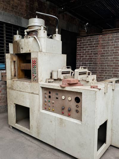 Heavy Duty Hydraulic Tile Press Machine For Sale