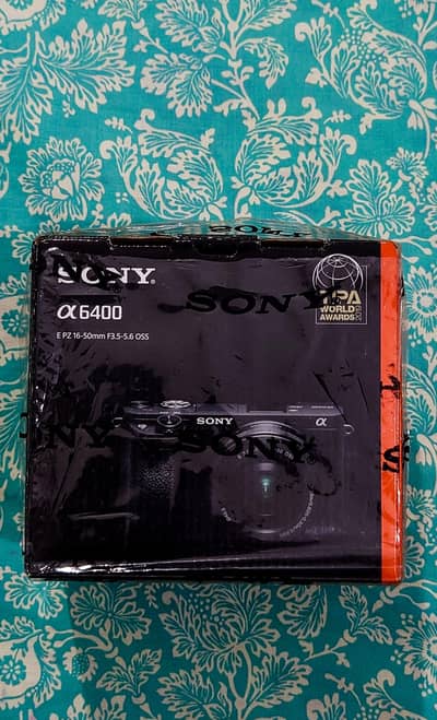 Sony Alpha a6400 Mirrorless Camera with 16-50mm kit lens