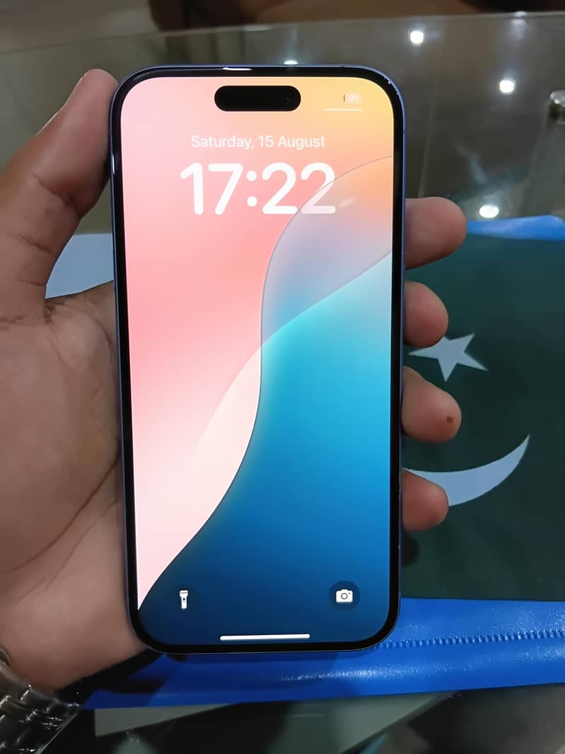 Apple iPhone 16 128GB – JV – 100% Battery Health 1