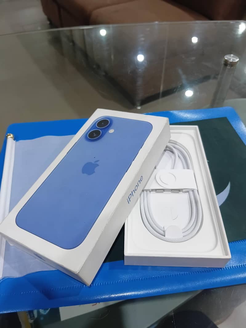 Apple iPhone 16 128GB – JV – 100% Battery Health 7