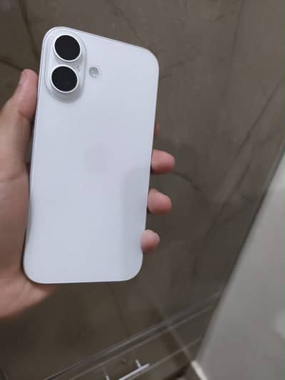Apple iPhone 16 factory unlocked