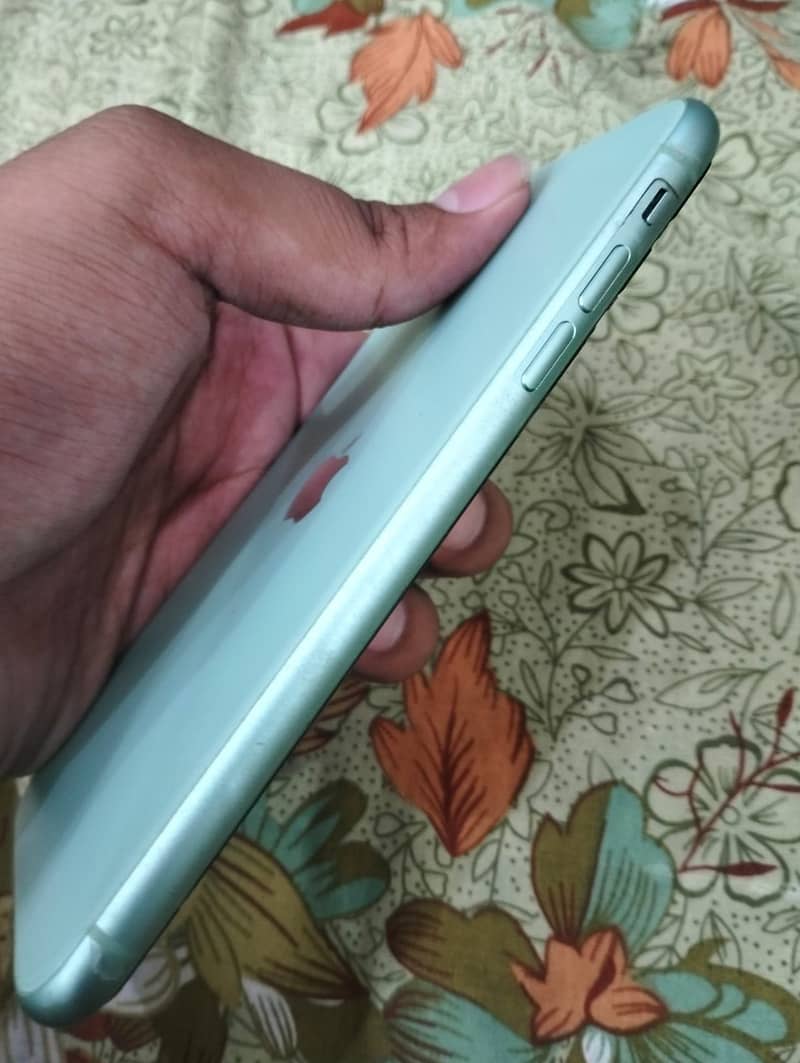Apple iPhone 11 1