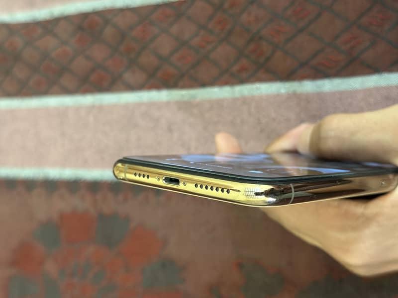 Apple iPhone 11 Pro Max 5