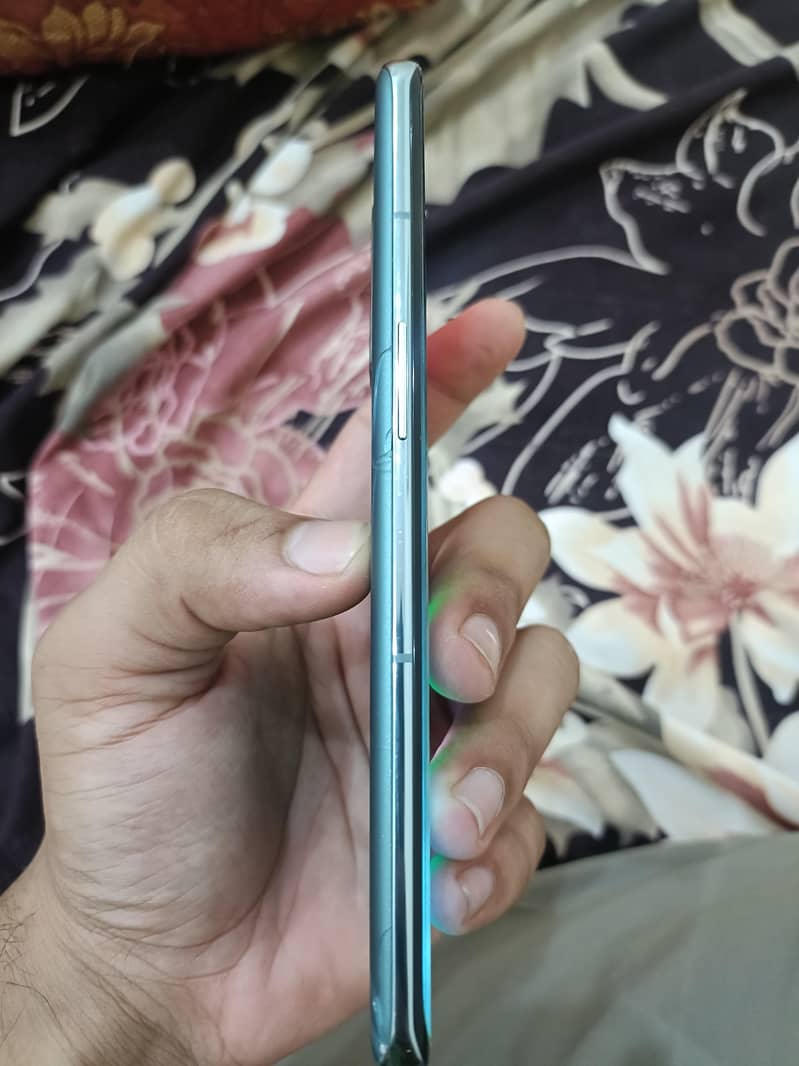 One Plus 10 Pro 5