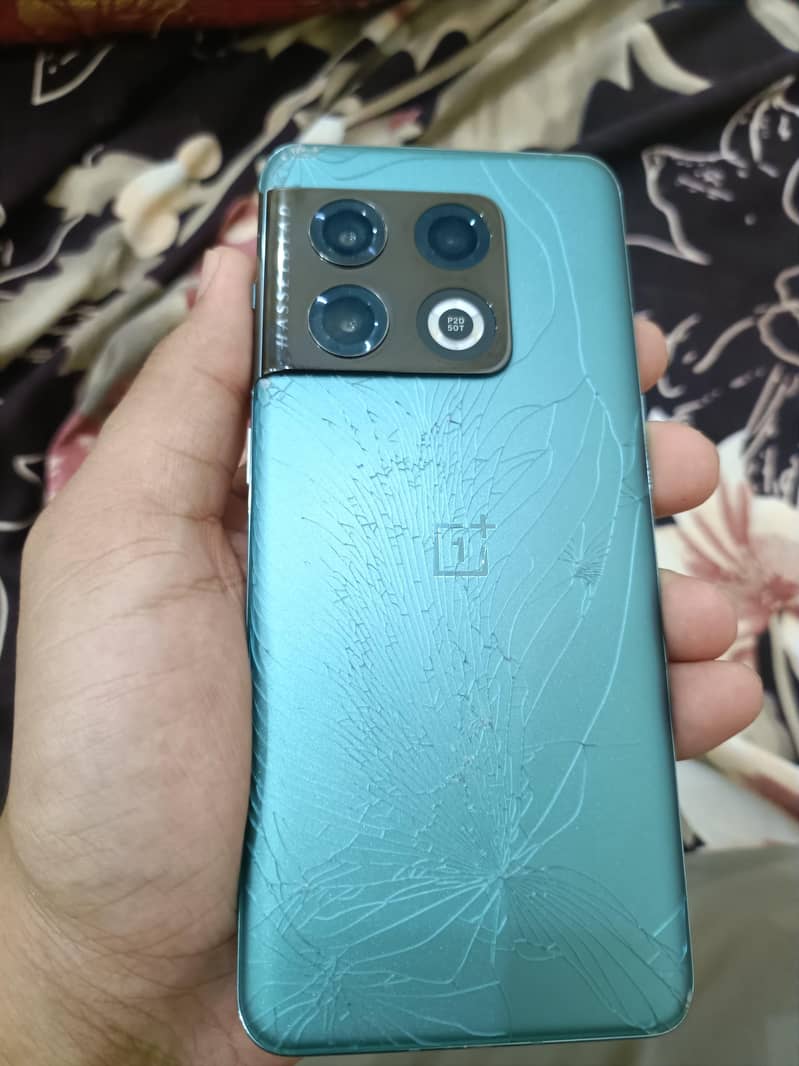 One Plus 10 Pro 6
