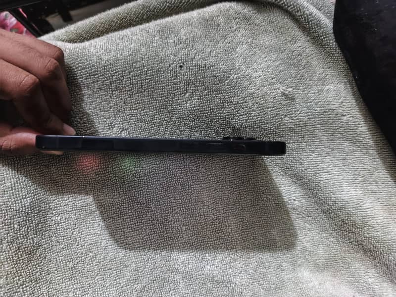 Apple iPhone 14 2