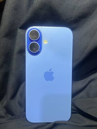Apple iPhone 16