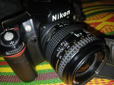 Nikon D80