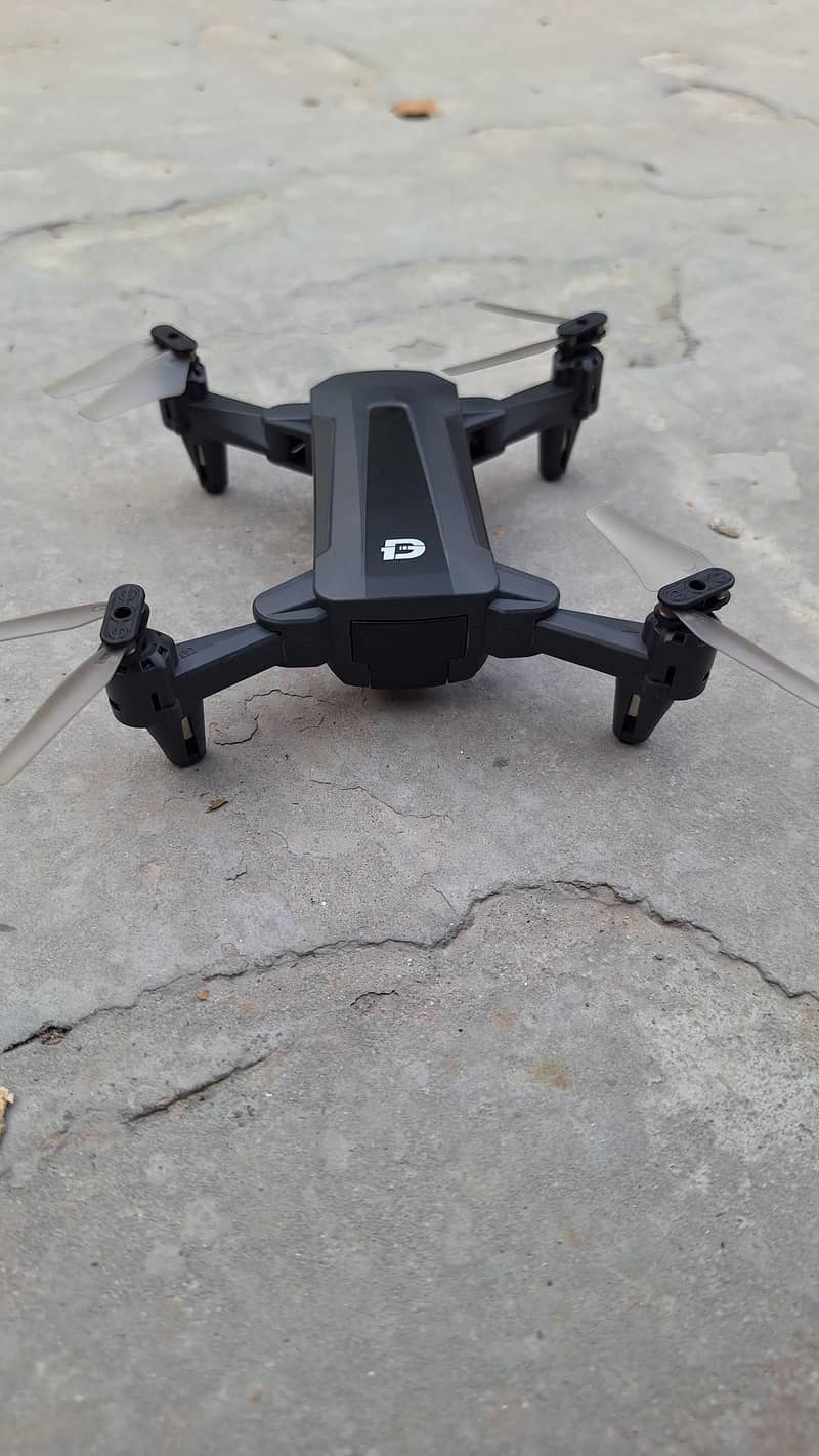 Deerc D40 Mini Folding Drone 0