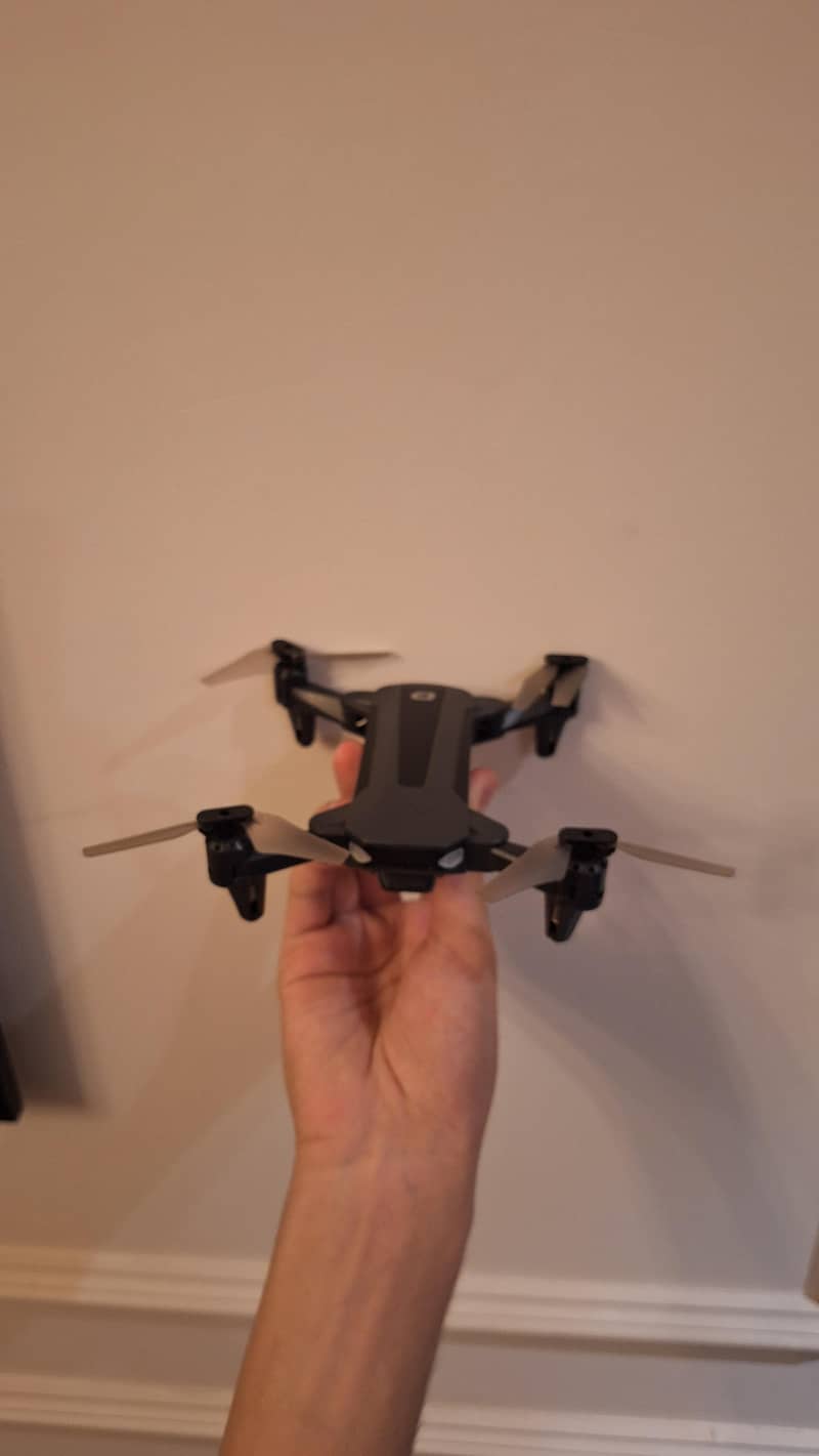 Deerc D40 Mini Folding Drone 4