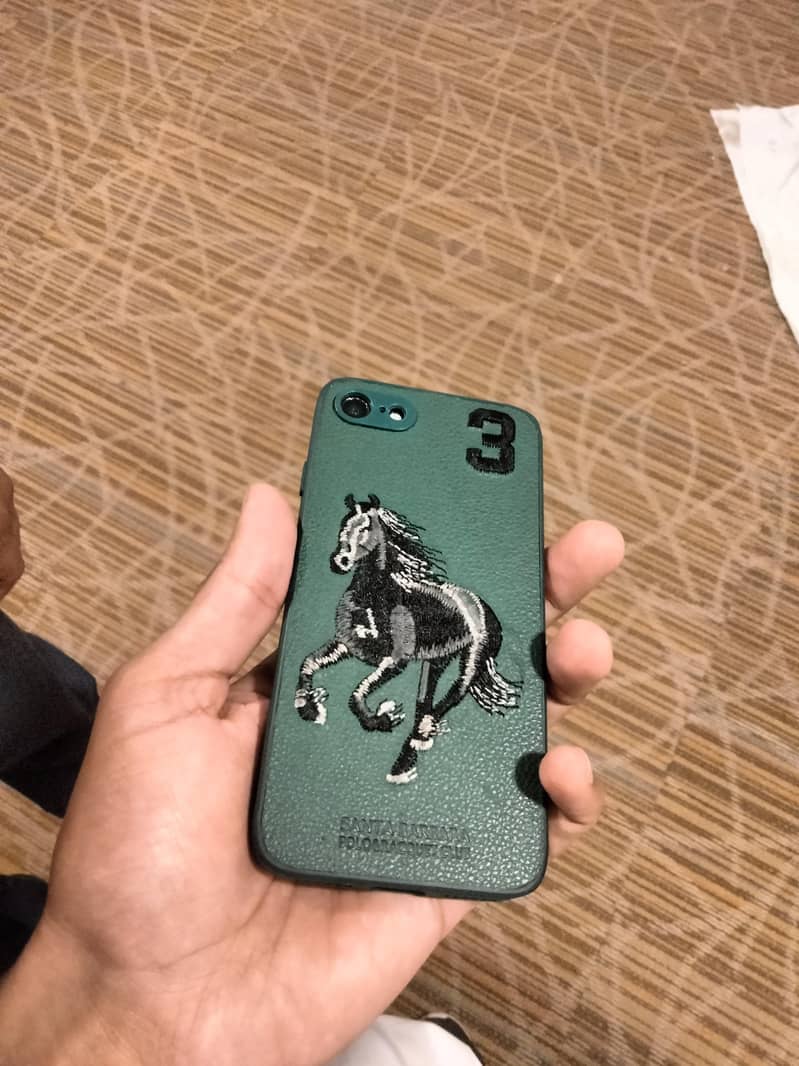 Apple iPhone 8 5