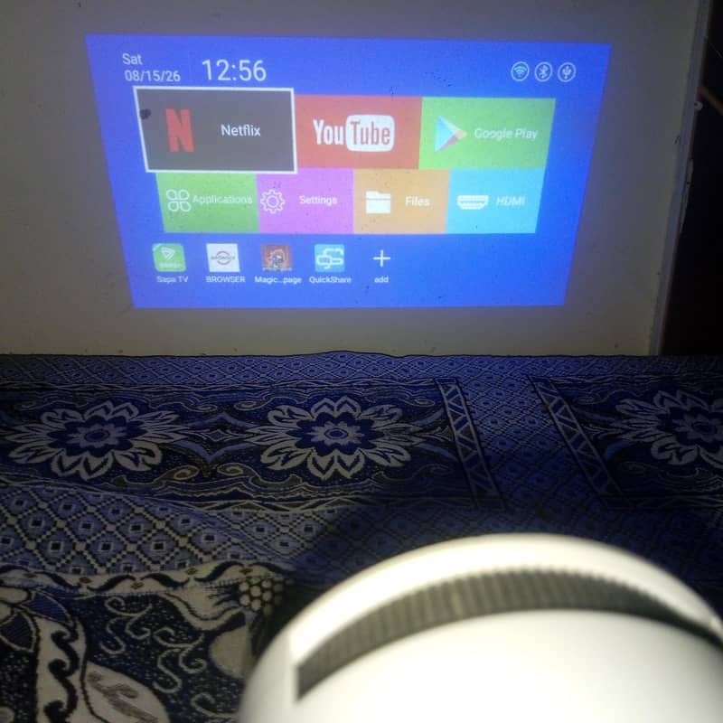 HY300Pro projector 6