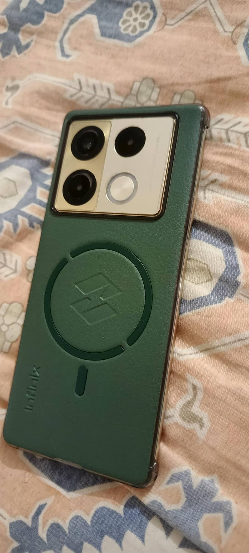Infinix Note 40 Pro 0
