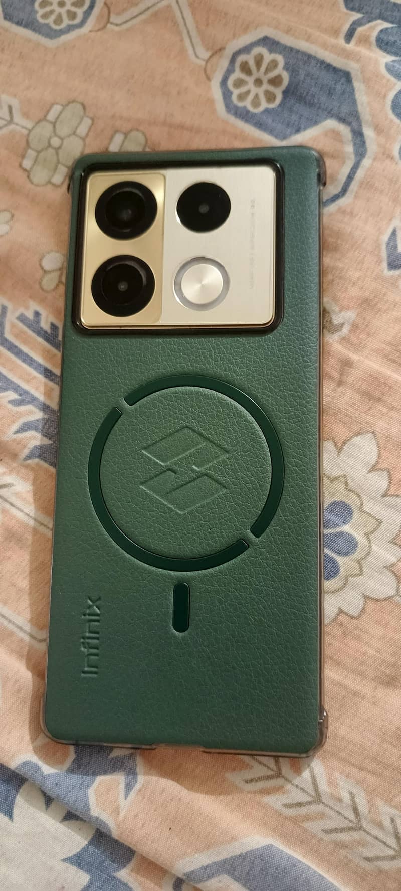 Infinix Note 40 Pro 7