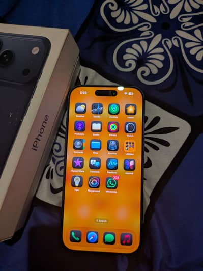 iphone 17 pro with box and cable