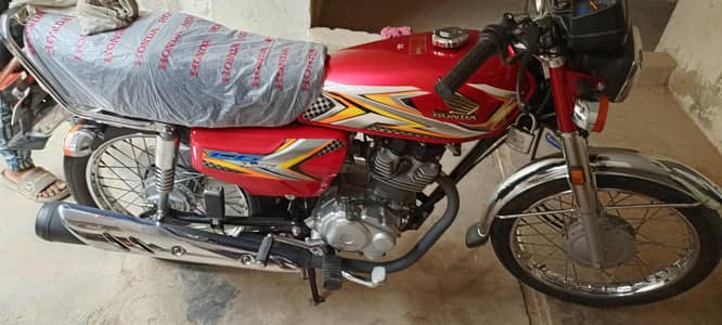 Honda 125 2025 Red Color