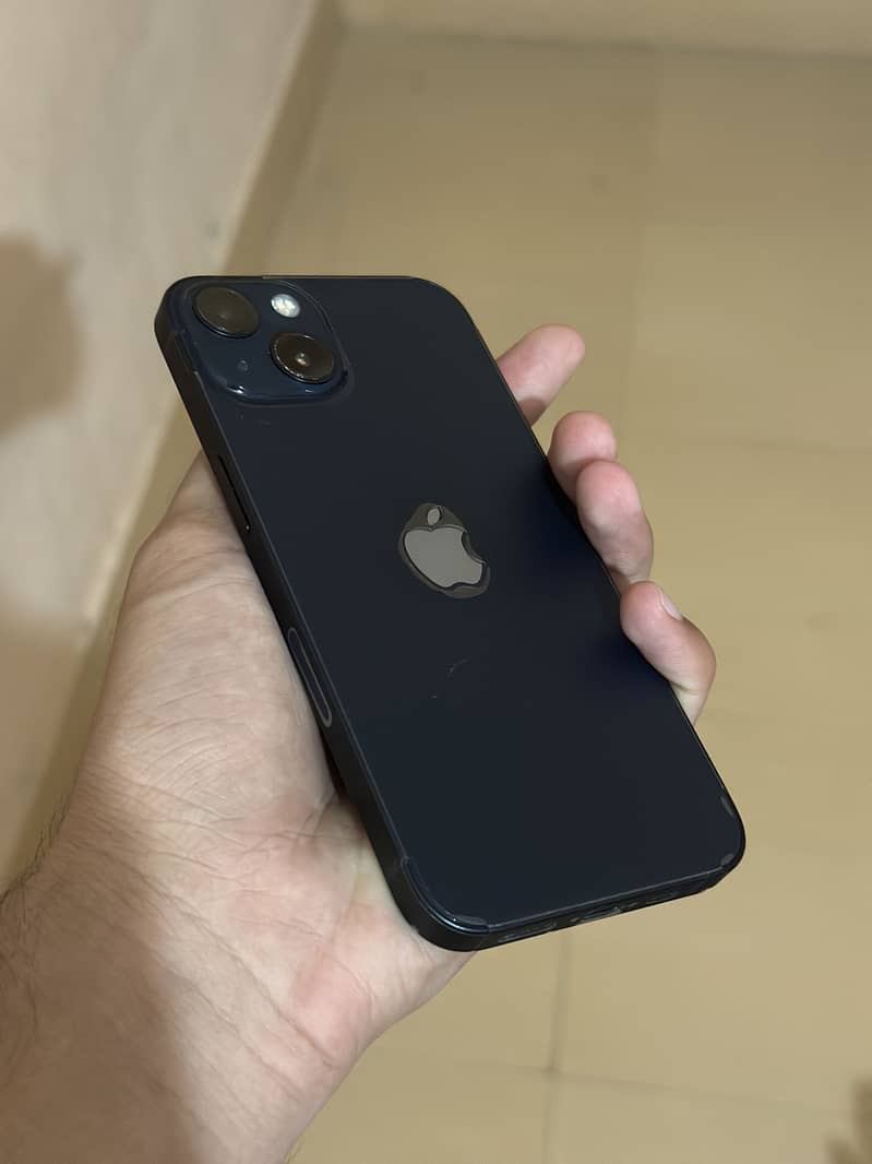 Apple iPhone 13 1
