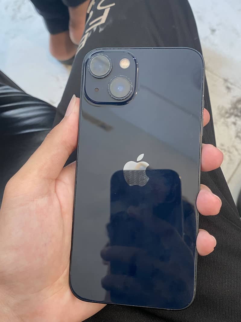 Apple iPhone 13 3