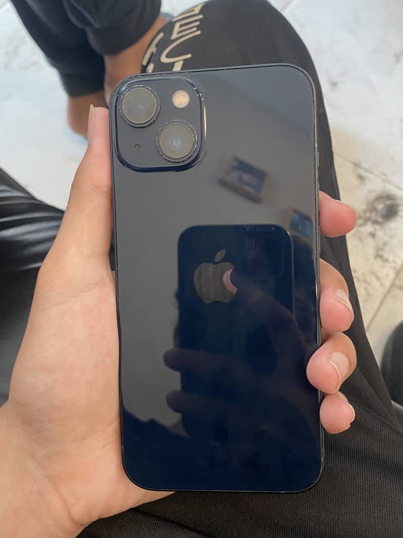 Apple iPhone 13 7