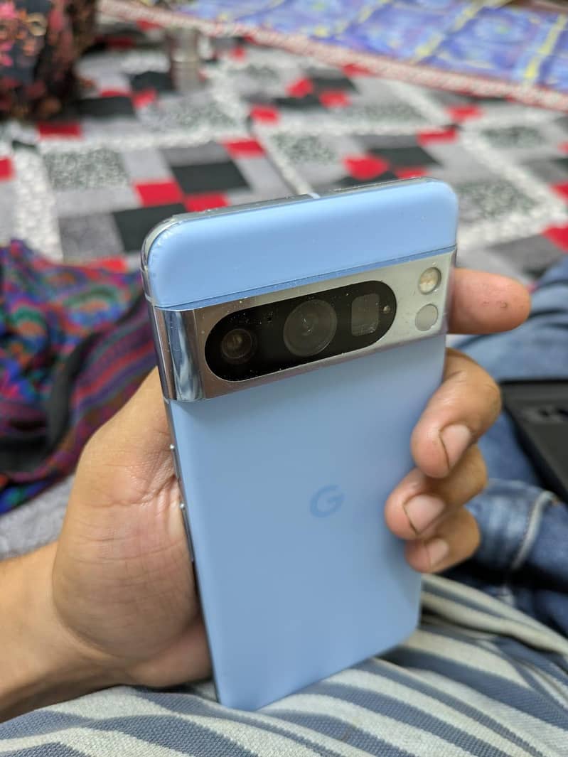 Google Pixel 8 Pro 3