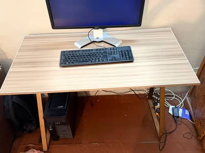 Computer/ Office table/ workstation with storage shelf just like new