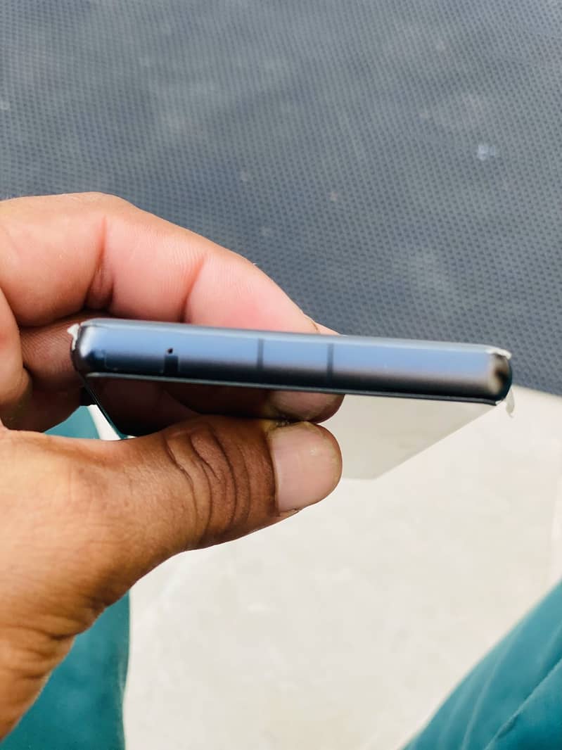 Google Pixel 7a 5