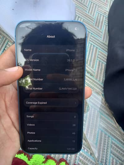 Apple iPhone 13