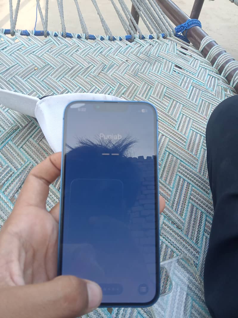 Apple iPhone 13 2