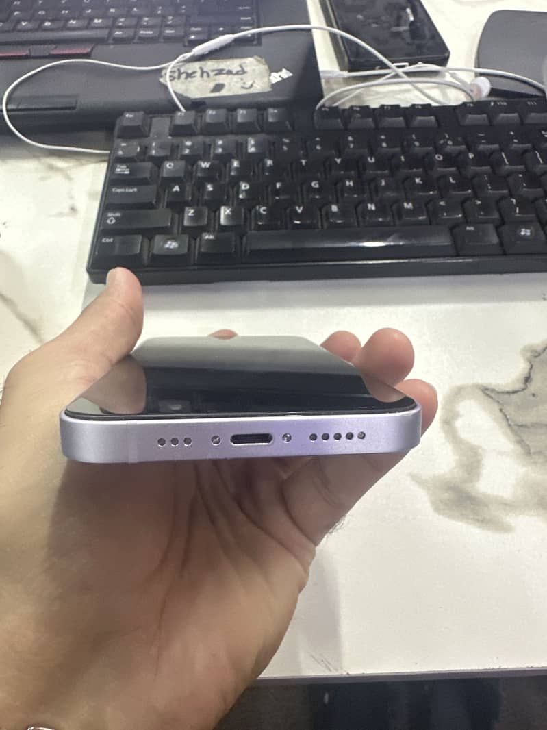 Apple iPhone 14 2