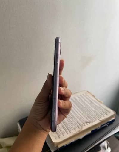 Iohone 11