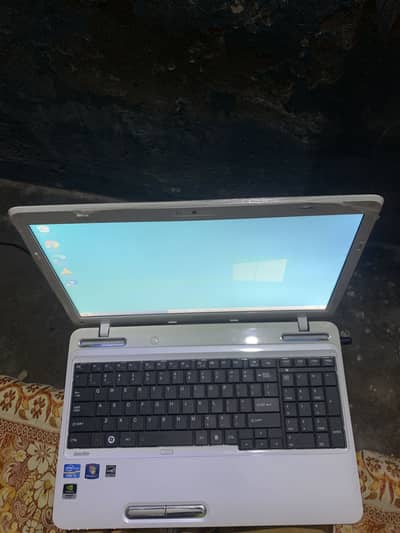 Toshiba i5 2nd generation 4GB Ram 250GB hard