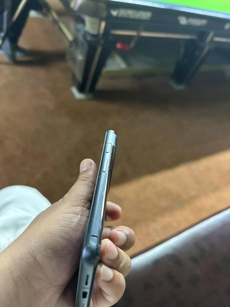 Google Pixel 8 2