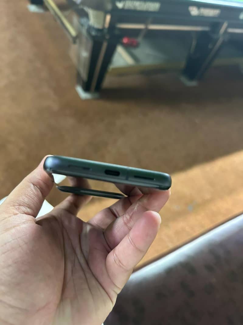 Google Pixel 8 5