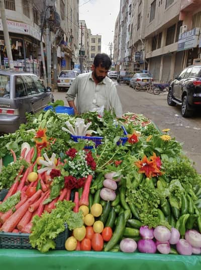 Ek larka chaiye fruit thelay ke liye