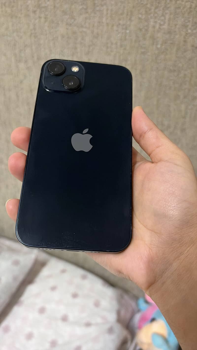 Apple iPhone 13 4