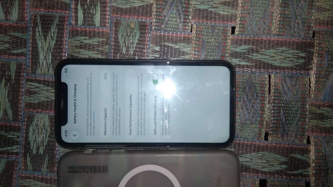 Apple iPhone 11 3