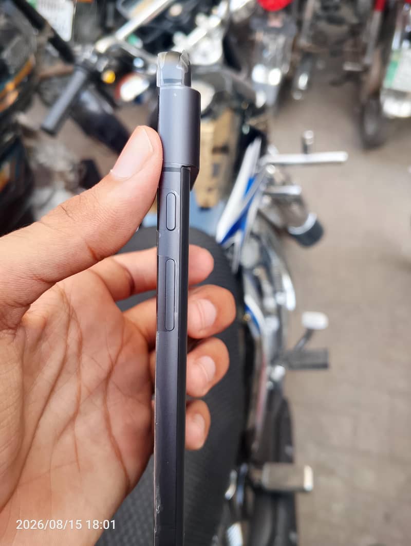 Google Pixel 8 2