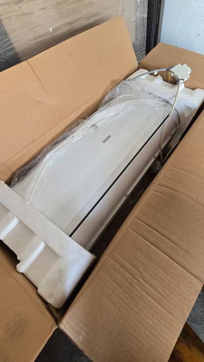 New haier inverter AC 1 ton