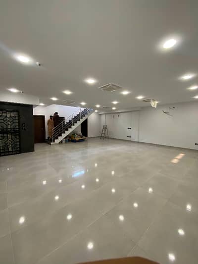 5 Marla Commercial Hall For Rent Prime Location In Bahria Town Lahore