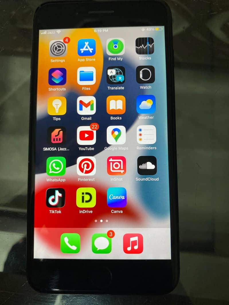 Apple iPhone 7 Plus 0