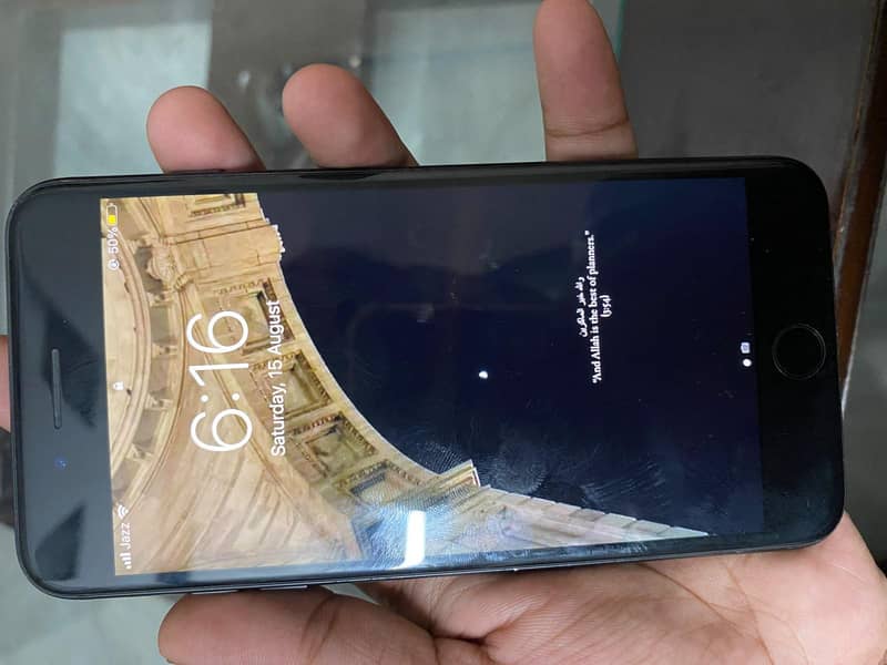 Apple iPhone 7 Plus 2