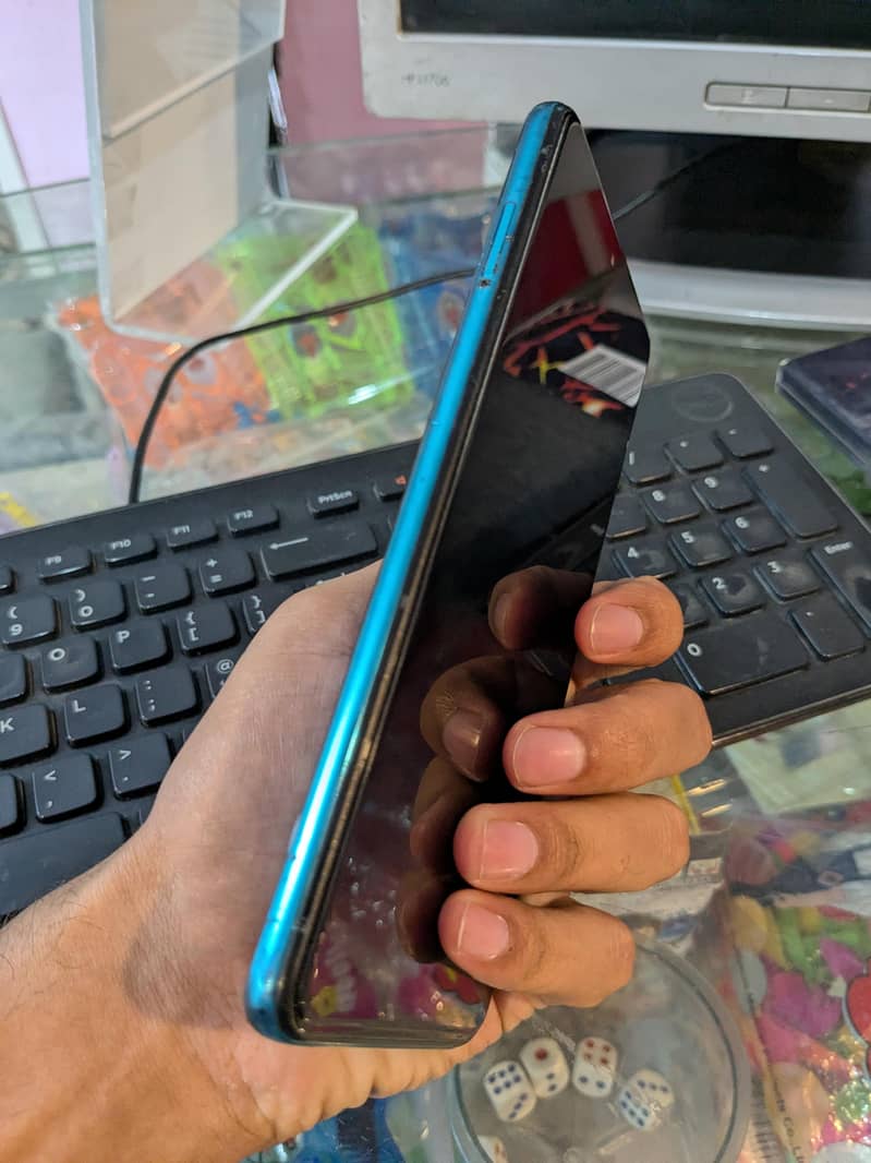 Xiaomi Redmi Note 9 Pro 3