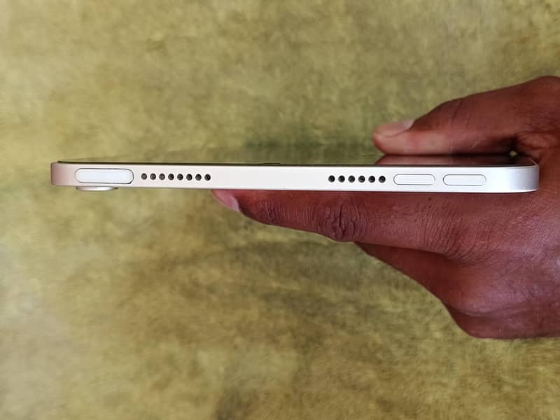 iPad mini (6th generation) 4