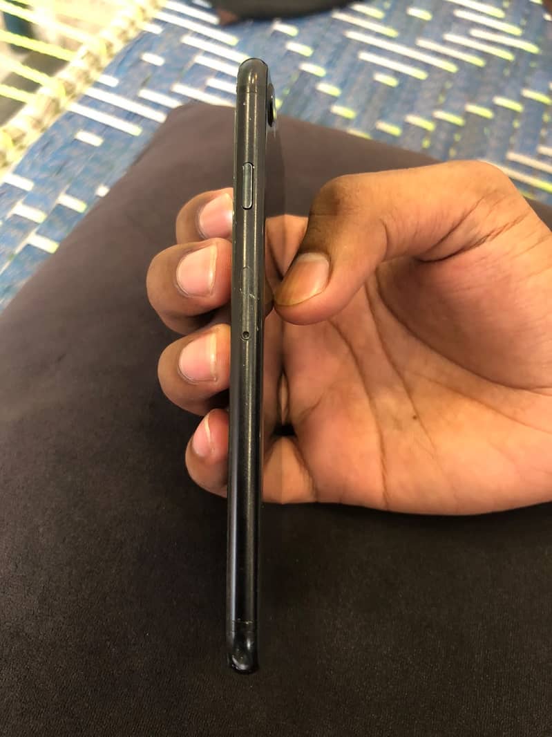 Apple iPhone SE 3