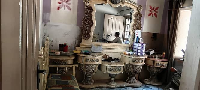 bed dressing table chairs drawers