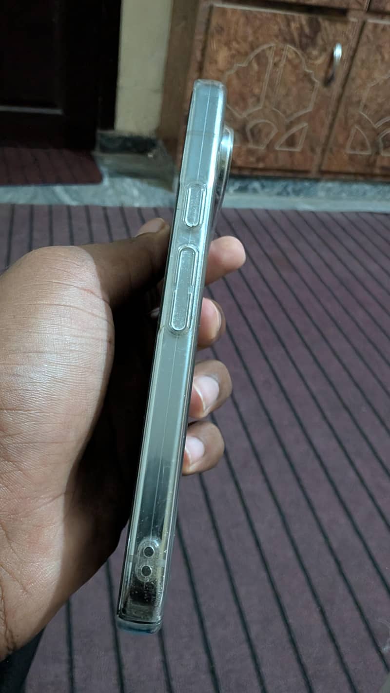 Google Pixel 9 Pro 4