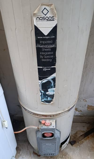 water Gyser Gas operated  Brañded